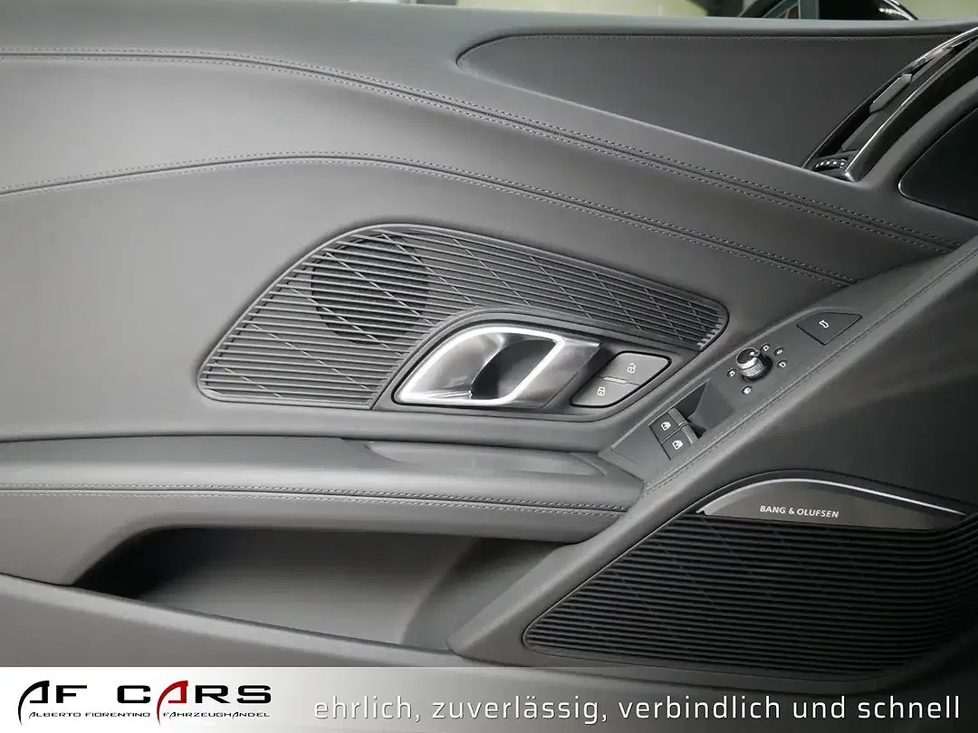 Audi R8 5.2 performance Coupe - Thumbnail 13