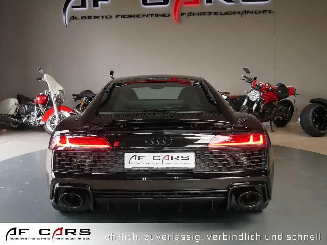 Audi R8 5.2 performance Coupe - Thumbnail 7
