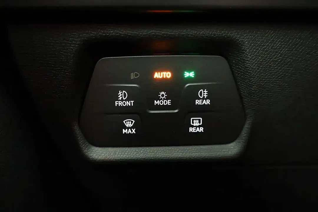 CUPRA Leon 1.5 eTSI DSG - Thumbnail 9