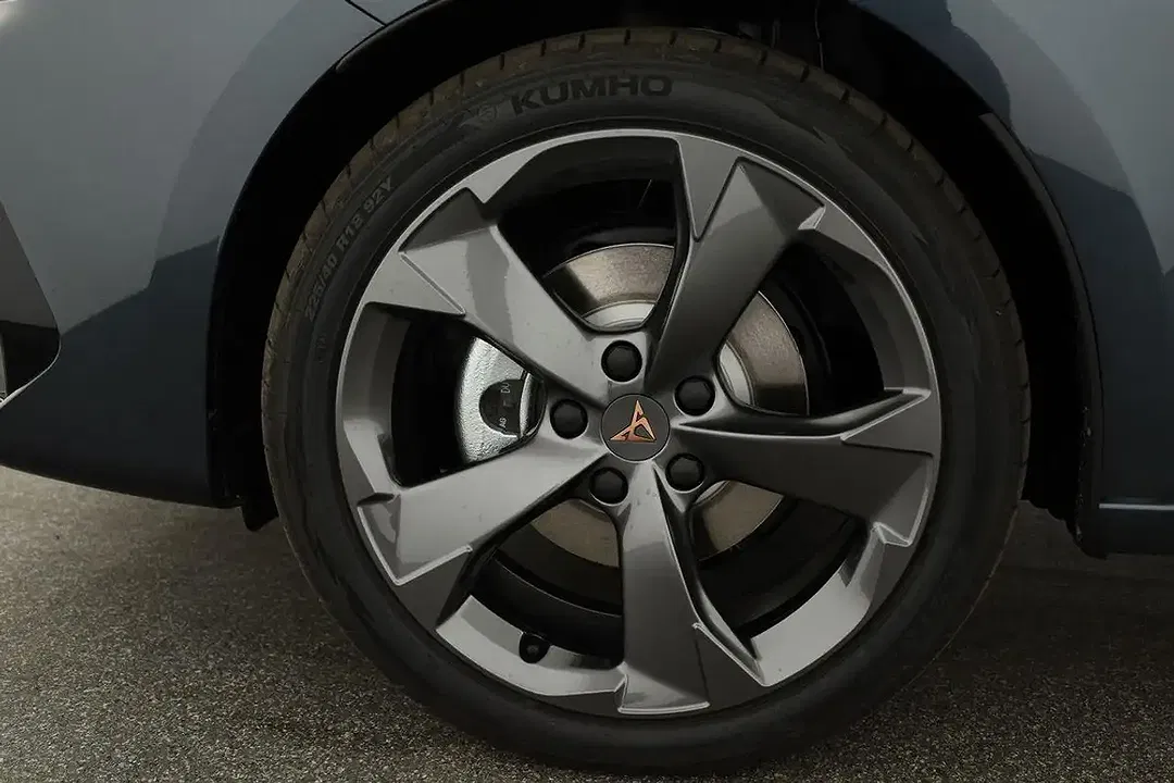 CUPRA Leon 1.5 eTSI DSG - Thumbnail 13