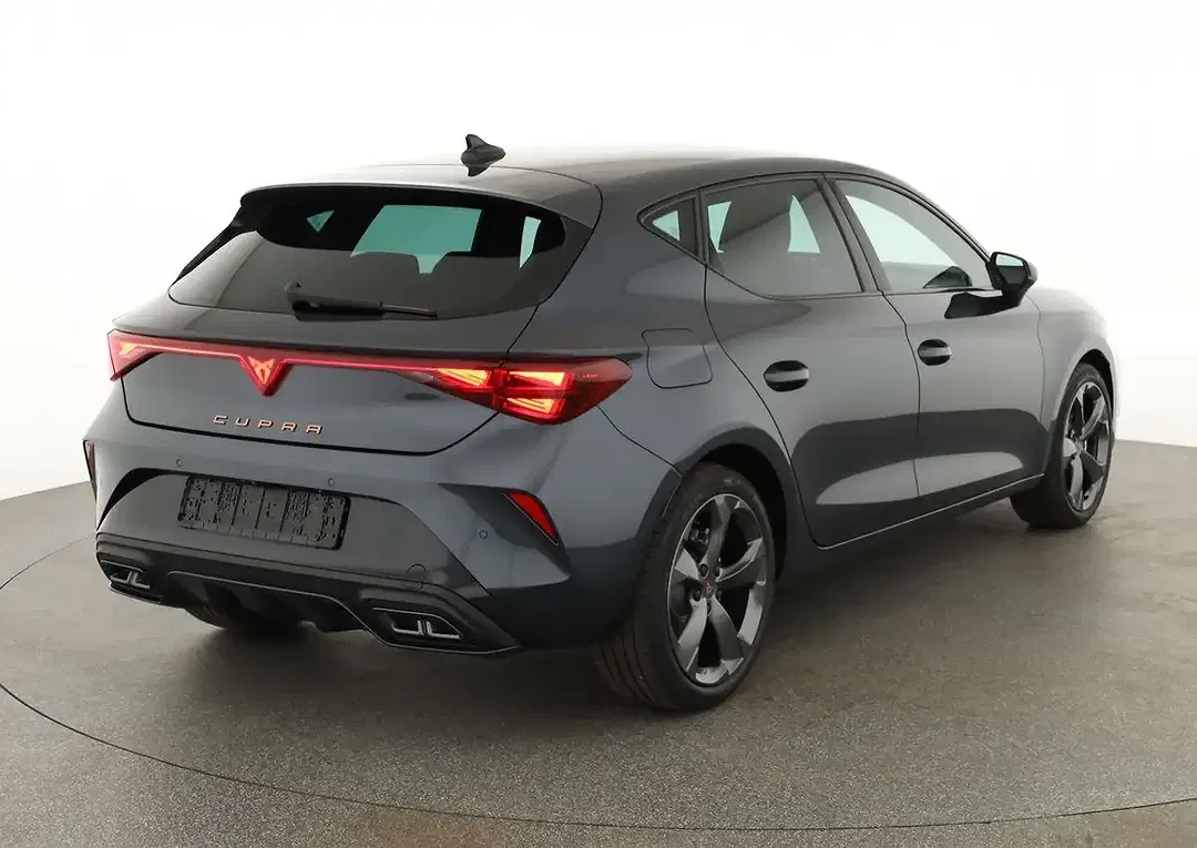 CUPRA Leon 1.5 eTSI DSG - Thumbnail 3