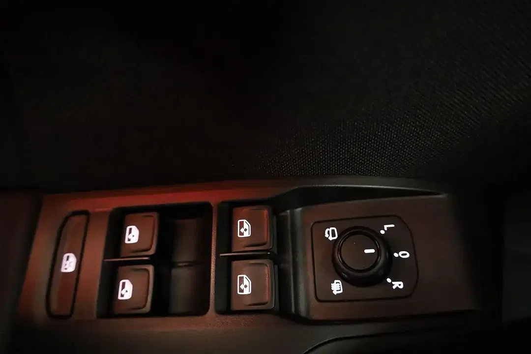 CUPRA Leon 1.5 eTSI DSG - Thumbnail 8