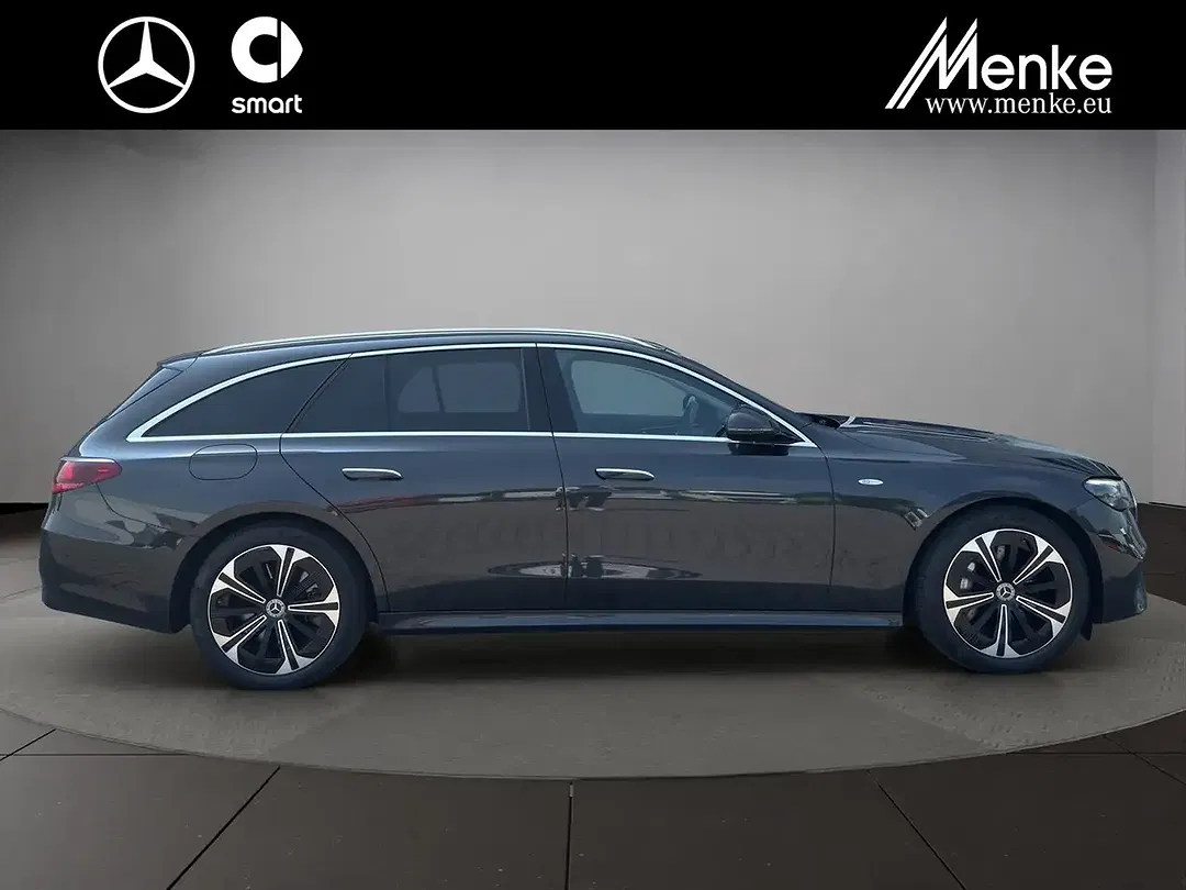 Mercedes-Benz E 300 - Thumbnail 4