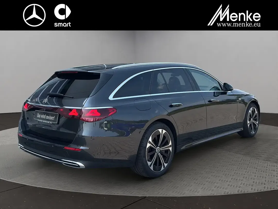 Mercedes-Benz E 300 - Thumbnail 5