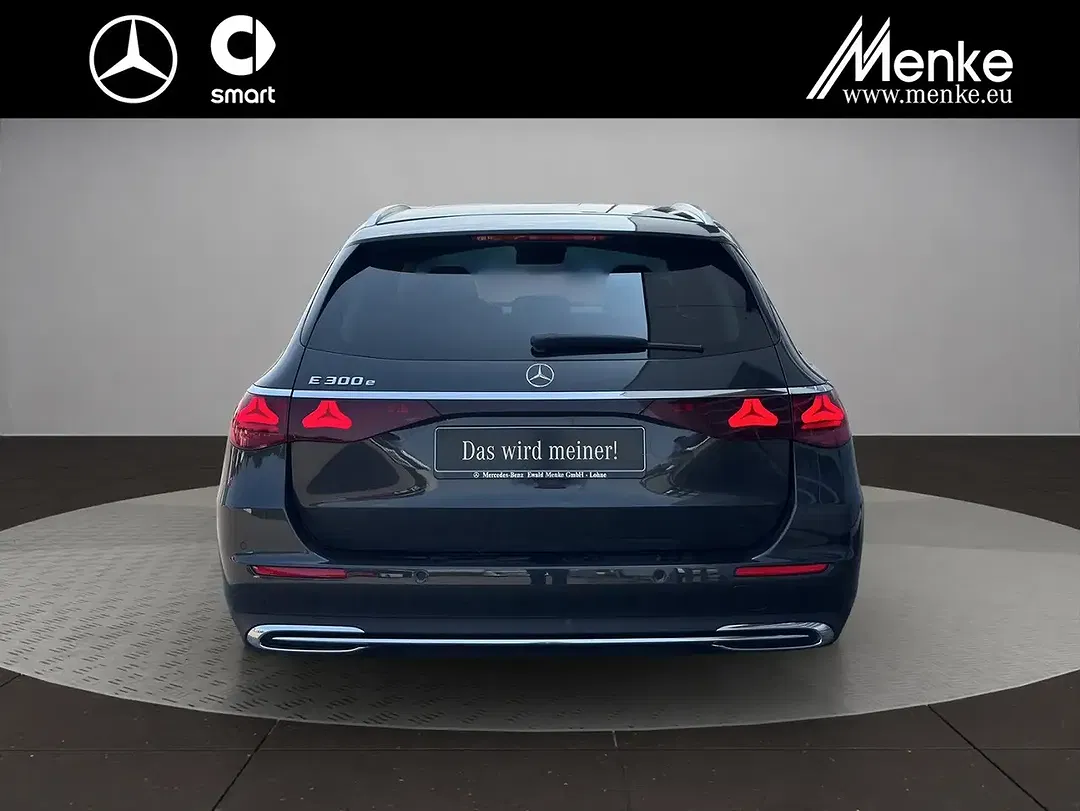 Mercedes-Benz E 300 - Thumbnail 6