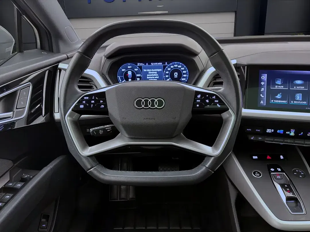 Audi Q4 e-tron 40 - Thumbnail 12