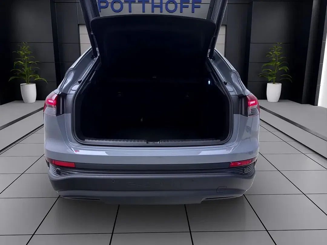 Audi Q4 e-tron 40 - Thumbnail 5
