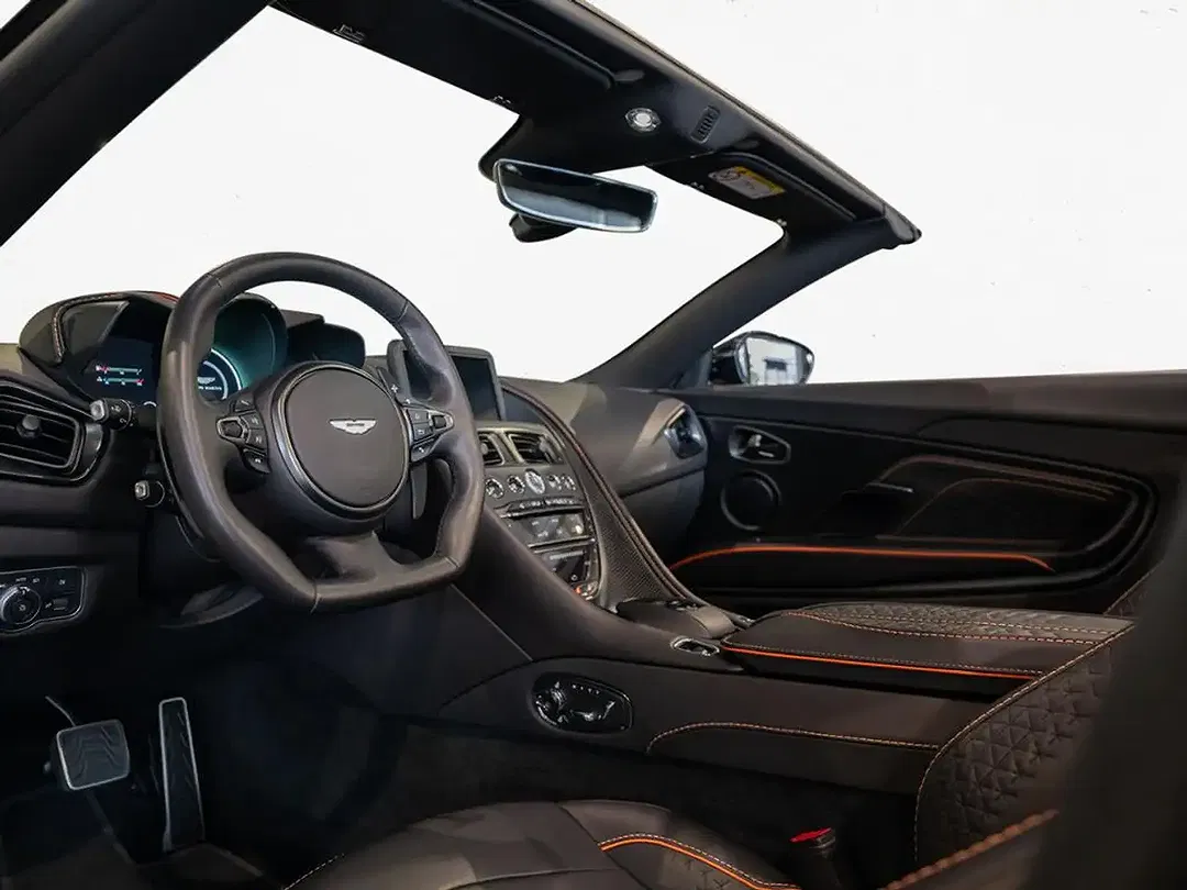Aston Martin DBS Volante - Thumbnail 3