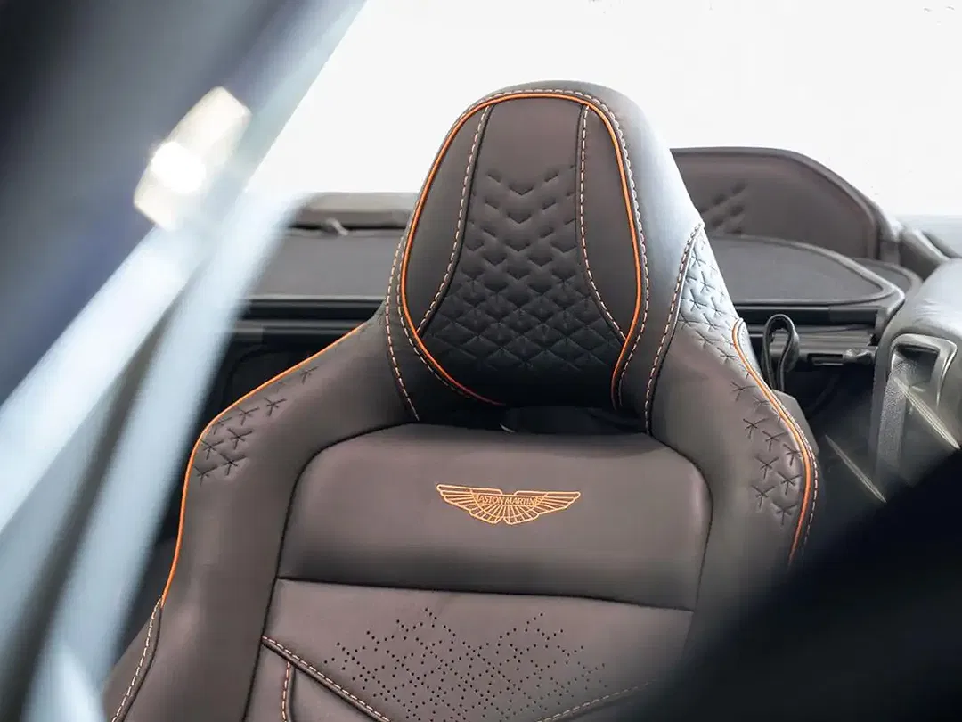 Aston Martin DBS Volante - Thumbnail 5