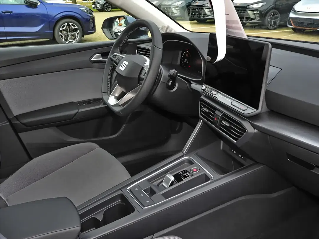 SEAT Leon 1.5 eTSI DSG Style Edition - Thumbnail 4