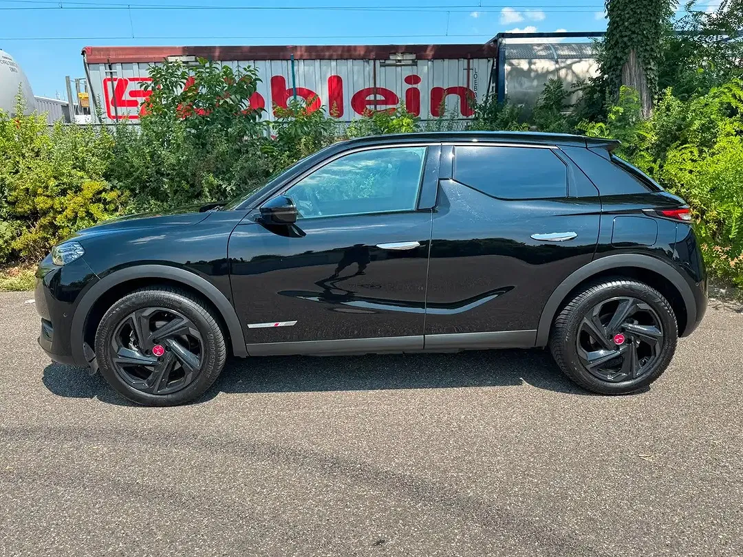 DS Automobiles DS 3 Crossback - Thumbnail 3