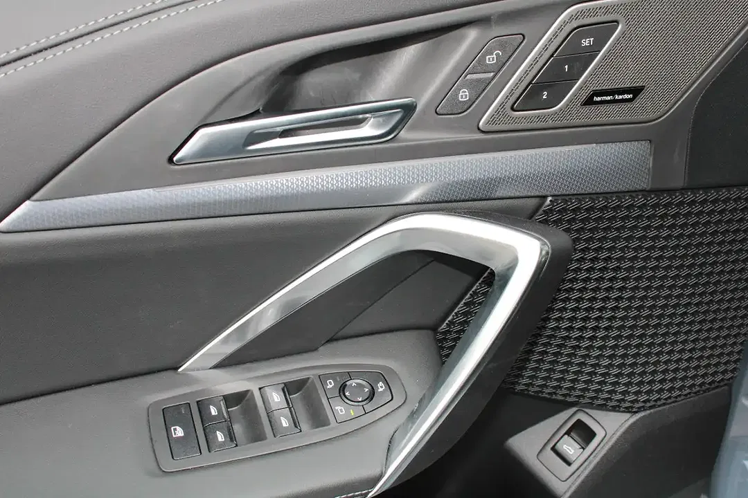 BMW X1 xDrive M Sport - Thumbnail 6