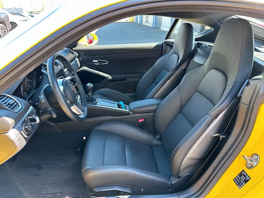 Porsche Cayman - Thumbnail 11