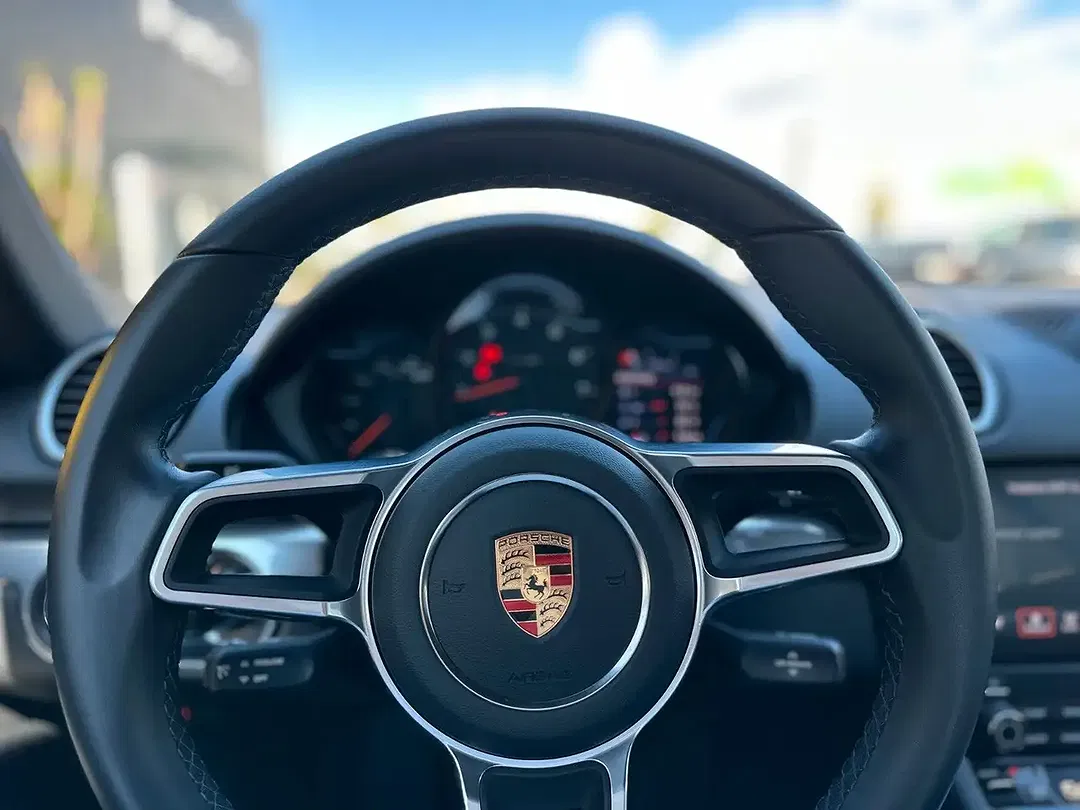 Porsche Cayman - Thumbnail 12