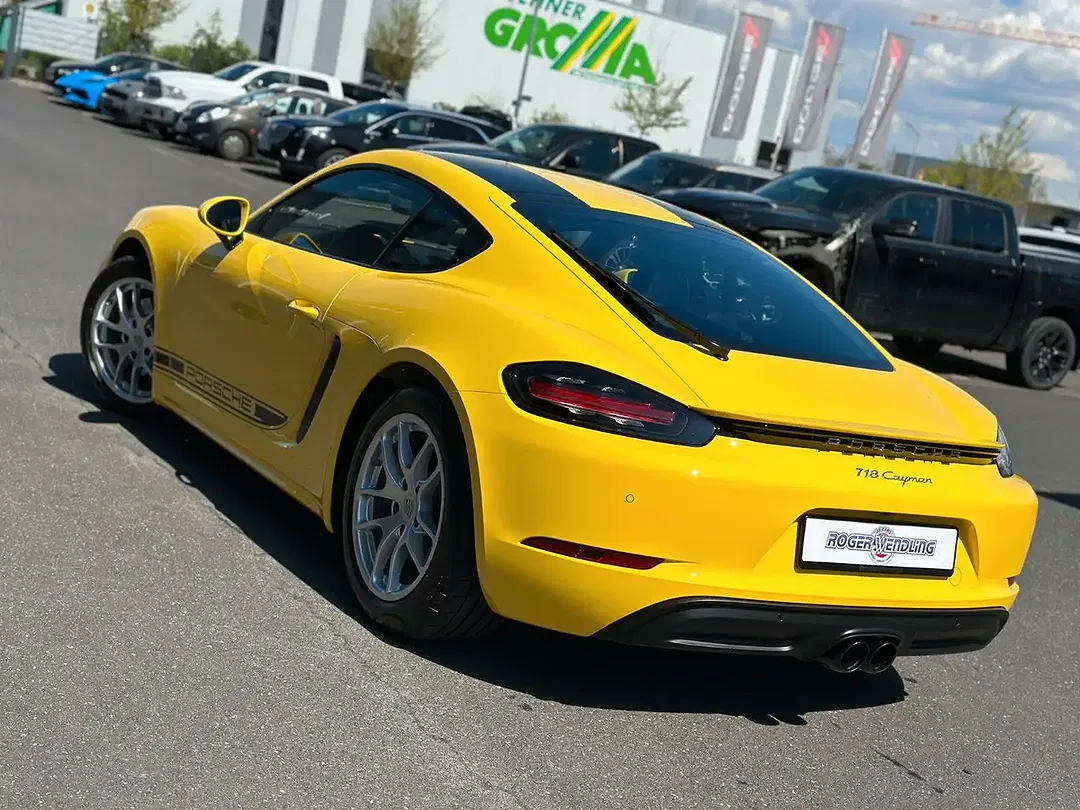 Porsche Cayman - Thumbnail 6