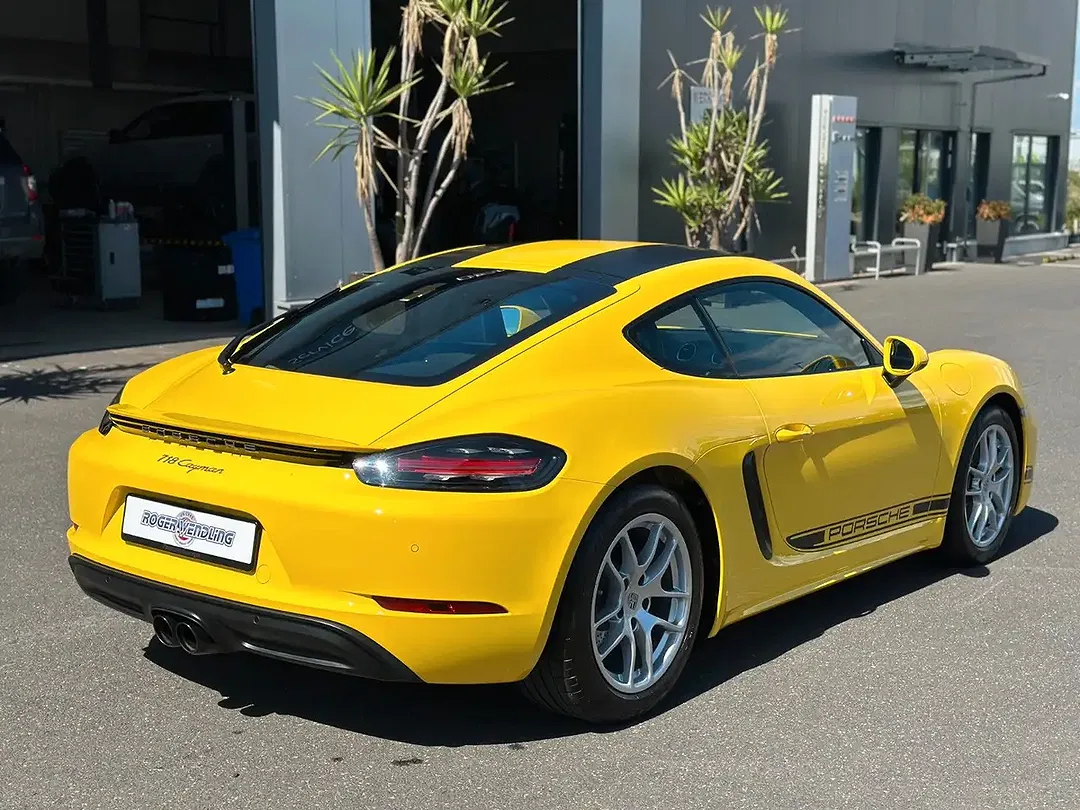 Porsche Cayman - Thumbnail 8