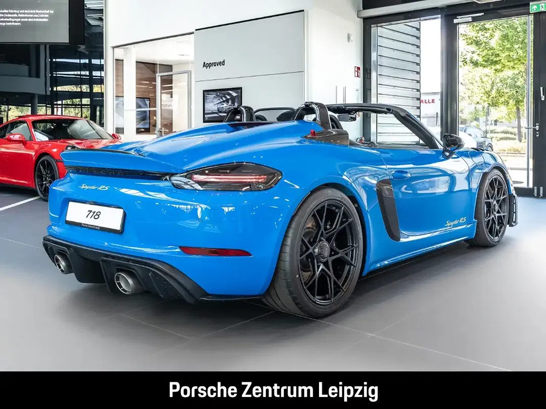 Porsche 718 Spyder RS Weissach - Thumbnail 11