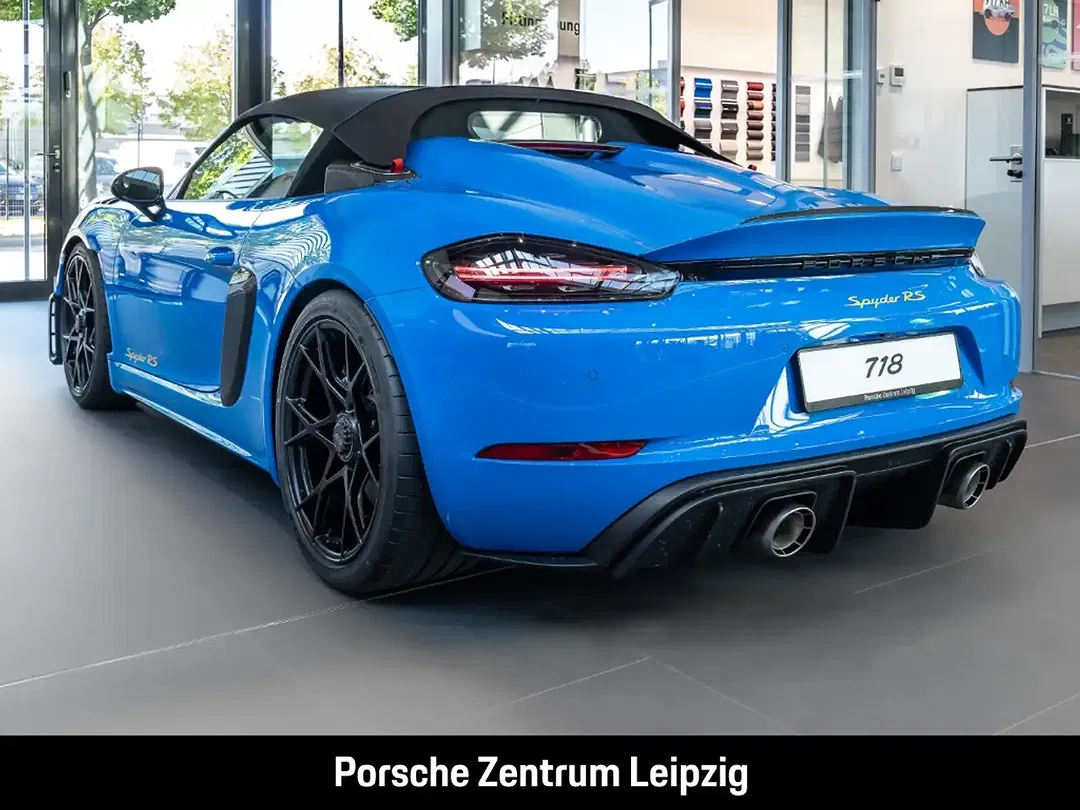Porsche 718 Spyder RS Weissach - Thumbnail 3