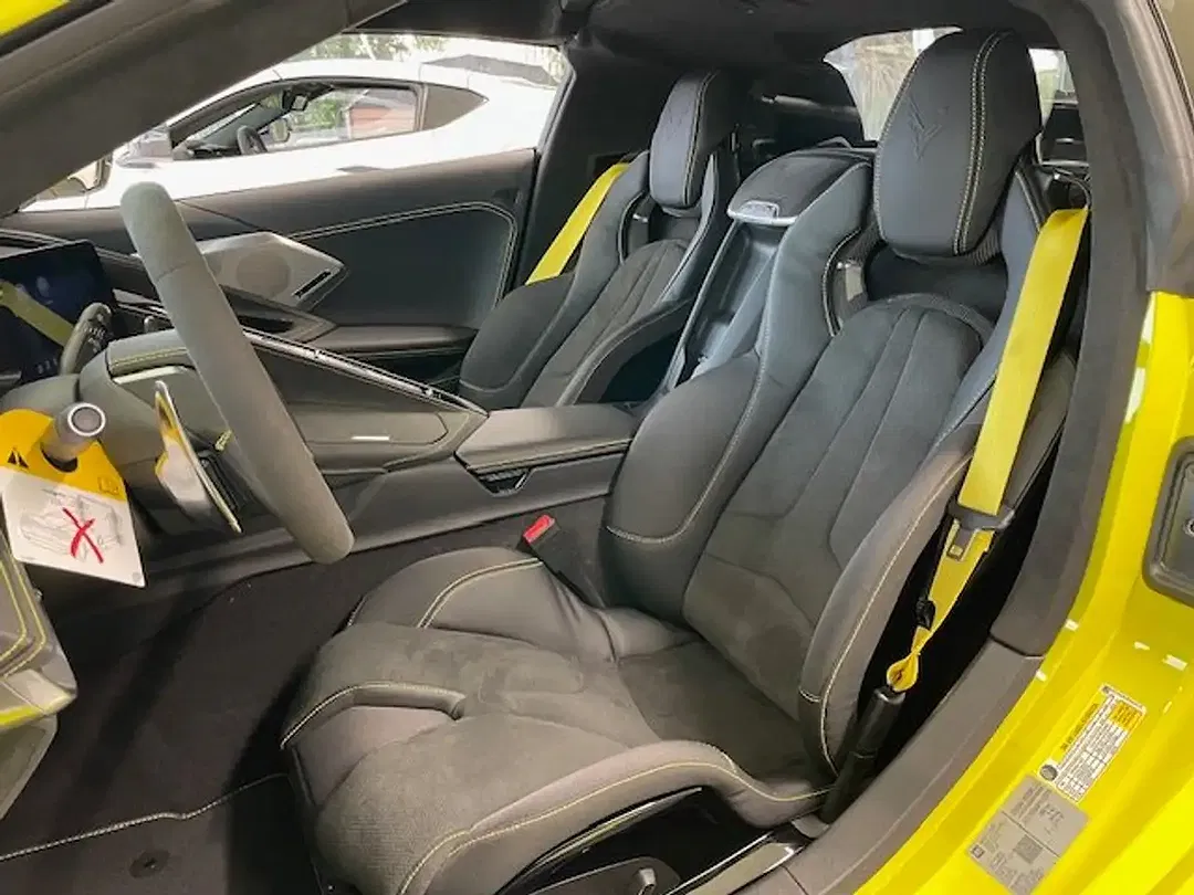 Corvette C8 Coupe 3LT - Thumbnail 10