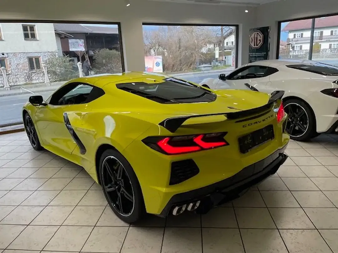 Corvette C8 Coupe 3LT - foto 2