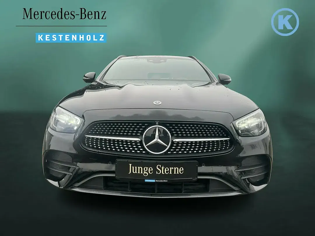 Mercedes-Benz E 300 AMG Night - Thumbnail 2