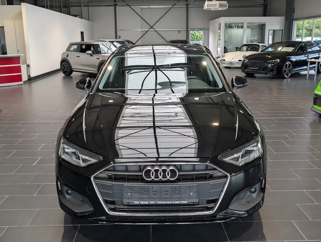 Audi A4 35 TFSI S tronic Avant - Thumbnail 3