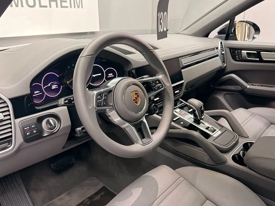 Porsche Cayenne Coupe - Thumbnail 7