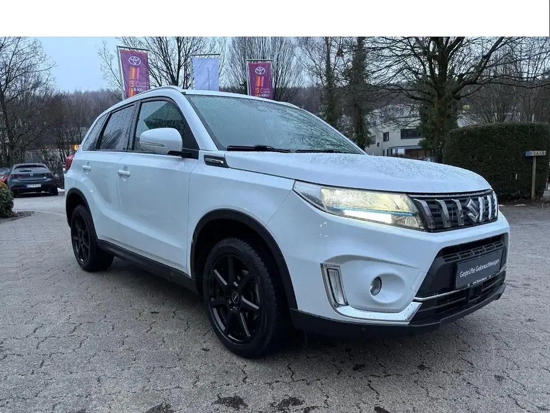Suzuki Vitara MHEV 1.4 4x4 Comfort+ - Thumbnail 3