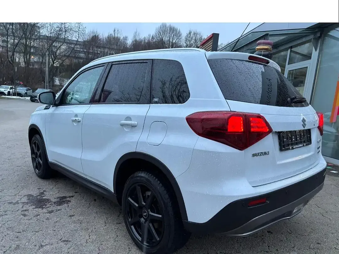 Suzuki Vitara MHEV 1.4 4x4 Comfort+ - Thumbnail 6