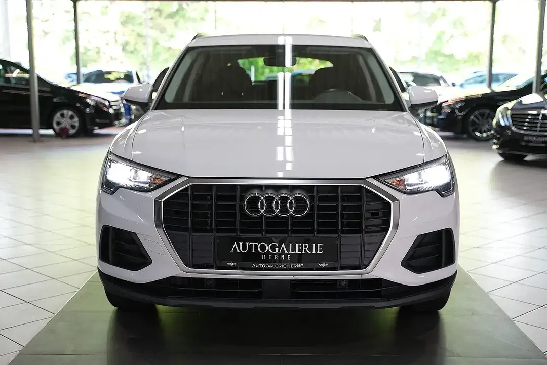 Audi Q3 35 TFSI AUT - foto 2