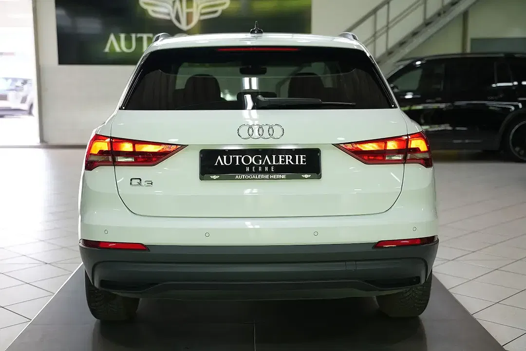 Audi Q3 35 TFSI AUT - Thumbnail 5
