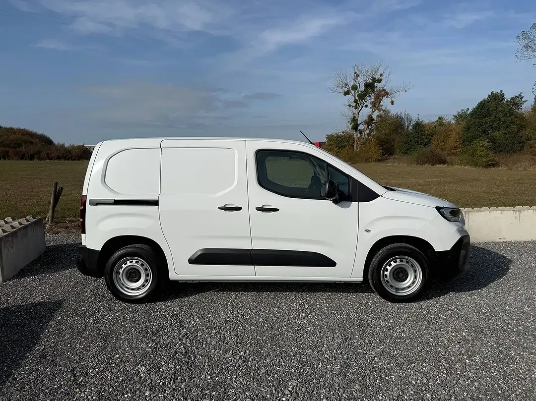 Peugeot Partner - Thumbnail 9