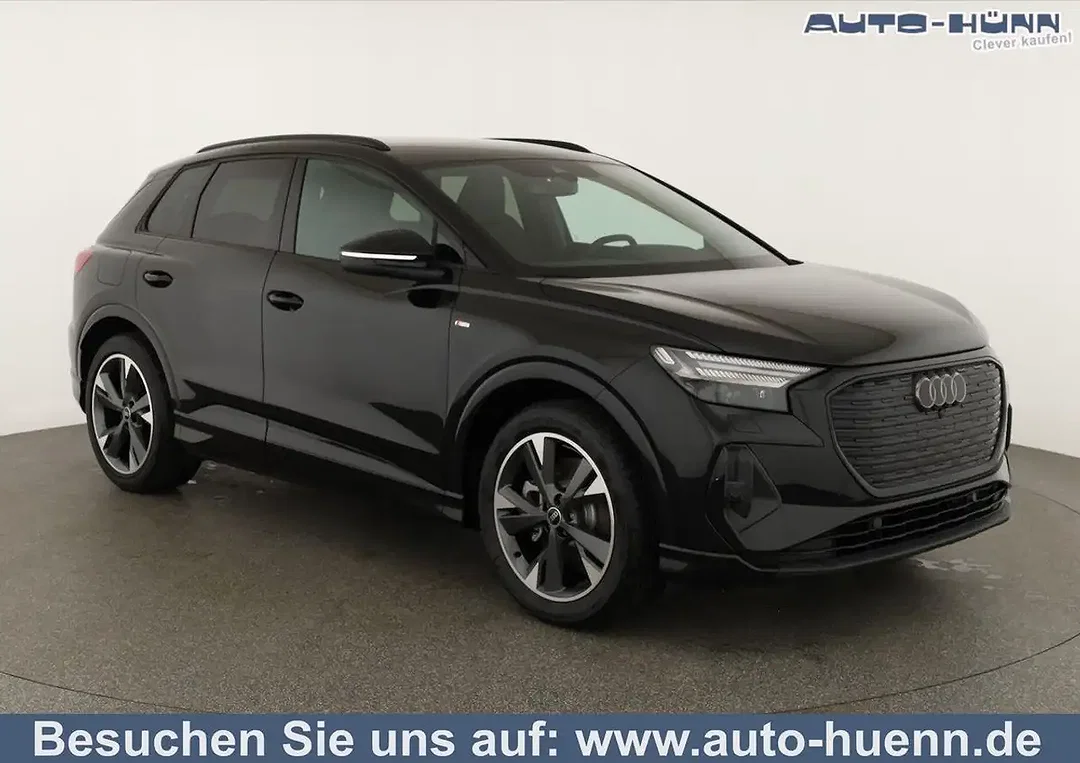 Audi Q4 e-tron 45 quattro Matrix LED Base S line - Afbeelding 1
