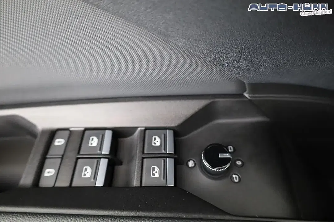 Audi Q4 e-tron 45 quattro Matrix LED Base S line - Thumbnail 10