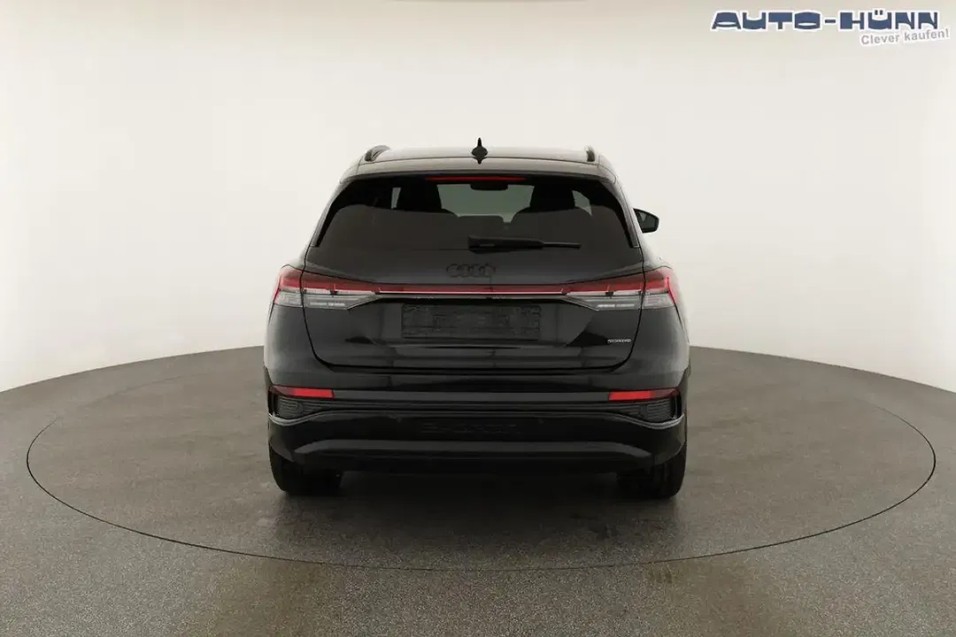 Audi Q4 e-tron 45 quattro Matrix LED Base S line - Thumbnail 16