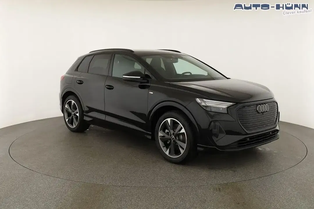 Audi Q4 e-tron 45 quattro Matrix LED Base S line - Thumbnail 25