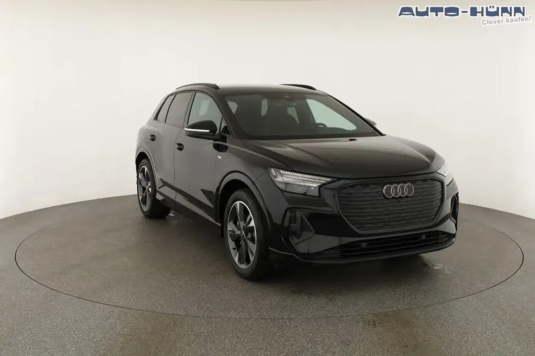 Audi Q4 e-tron 45 quattro Matrix LED Base S line - Thumbnail 26