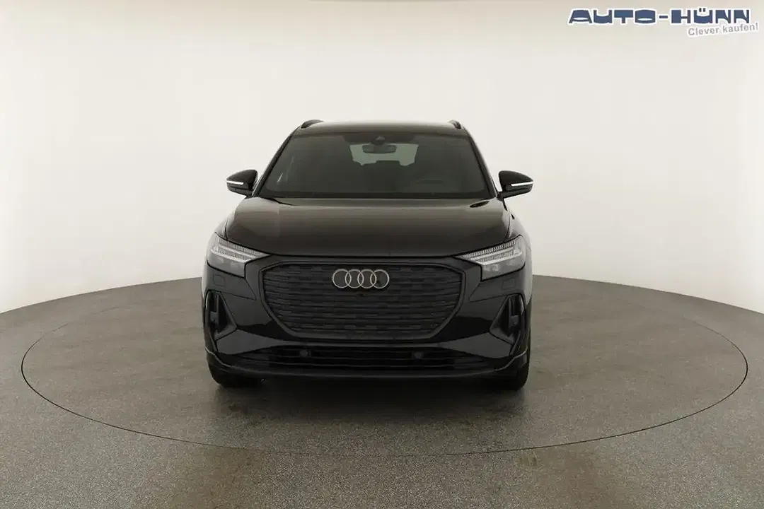 Audi Q4 e-tron 45 quattro Matrix LED Base S line - Thumbnail 28
