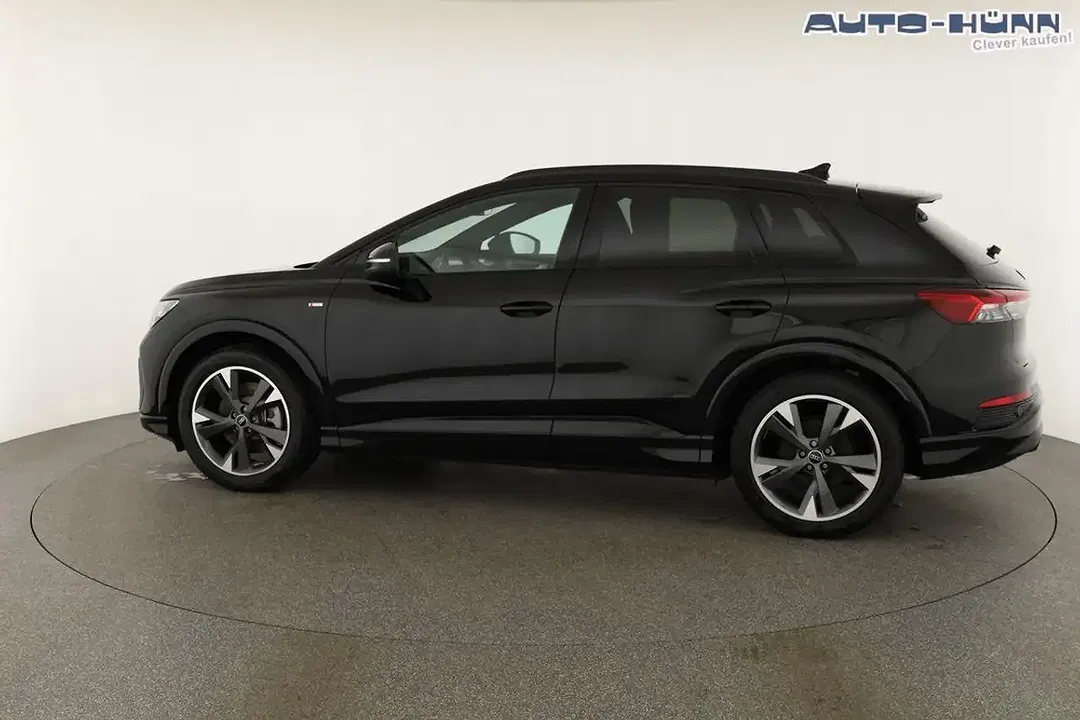 Audi Q4 e-tron 45 quattro Matrix LED Base S line - Thumbnail 35