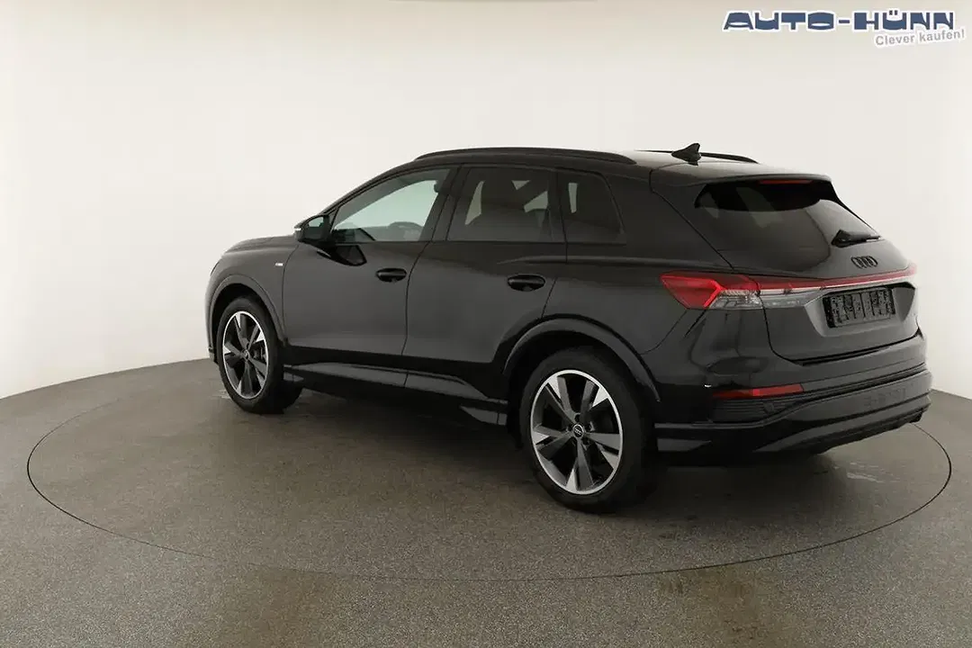 Audi Q4 e-tron 45 quattro Matrix LED Base S line - Thumbnail 37