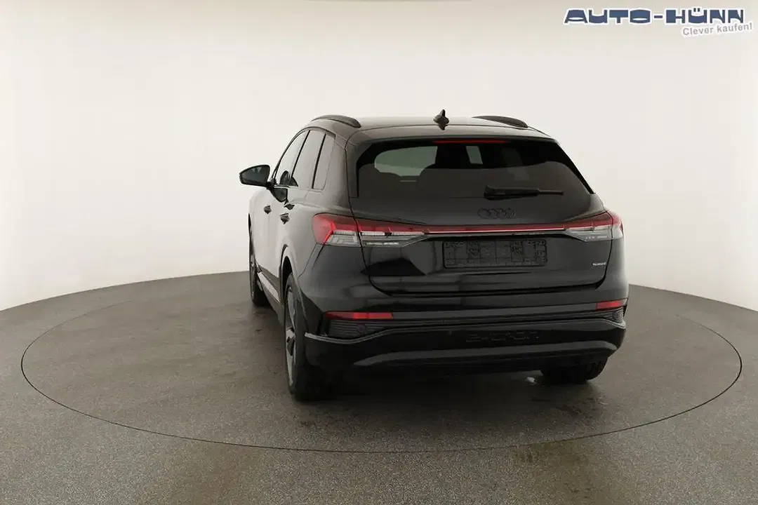 Audi Q4 e-tron 45 quattro Matrix LED Base S line - foto 39