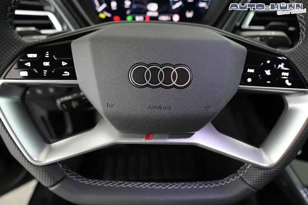 Audi Q4 e-tron 45 quattro Matrix LED Base S line - Thumbnail 8