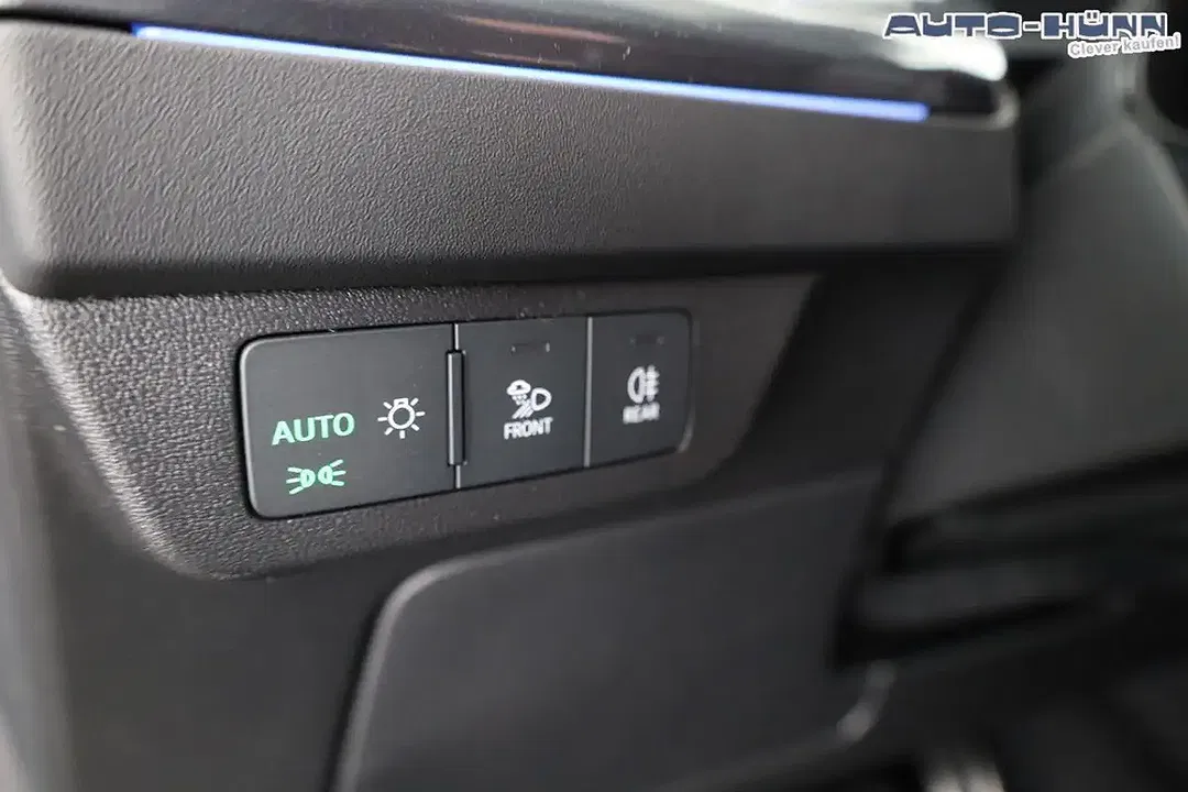 Audi Q4 e-tron 45 quattro Matrix LED Base S line - Thumbnail 9