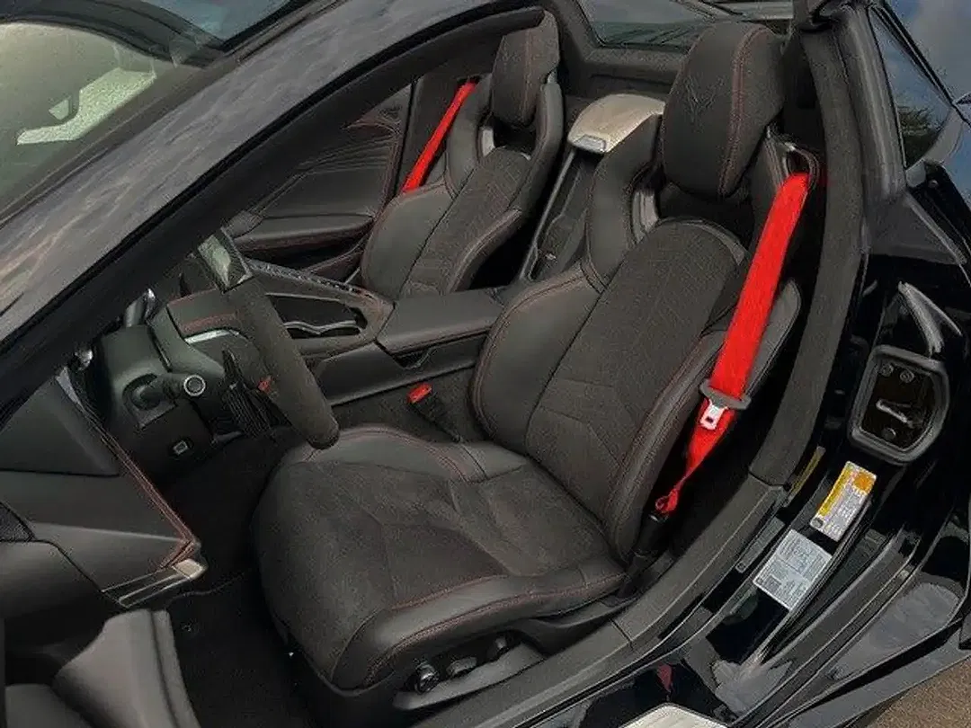 Corvette C8 E-Ray Convertible 3LZ - Thumbnail 13