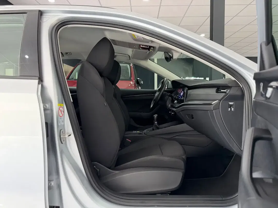 Skoda Octavia Combi Active - Thumbnail 12