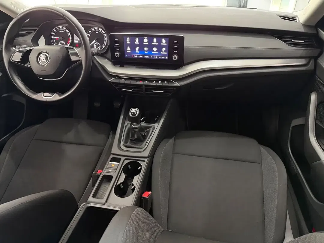 Skoda Octavia Combi Active - Thumbnail 13