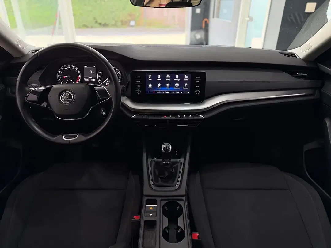 Skoda Octavia Combi Active - Thumbnail 6