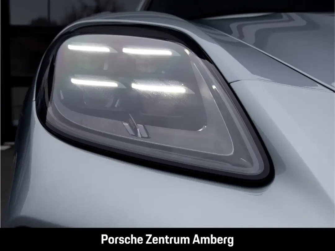 Porsche Panamera E-Hybrid 4 - Thumbnail 10