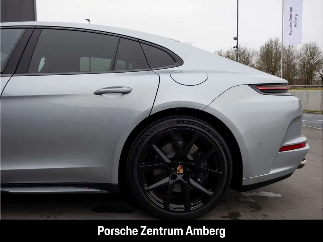 Porsche Panamera E-Hybrid 4 - Thumbnail 13