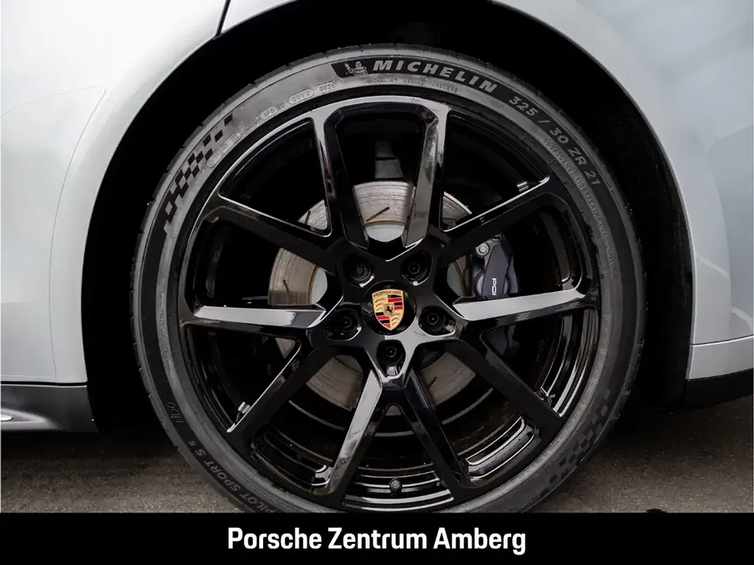 Porsche Panamera E-Hybrid 4 - Thumbnail 9